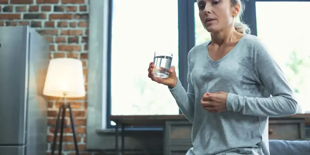 Naturalne sposoby na menopauzę - co naprawdę działa